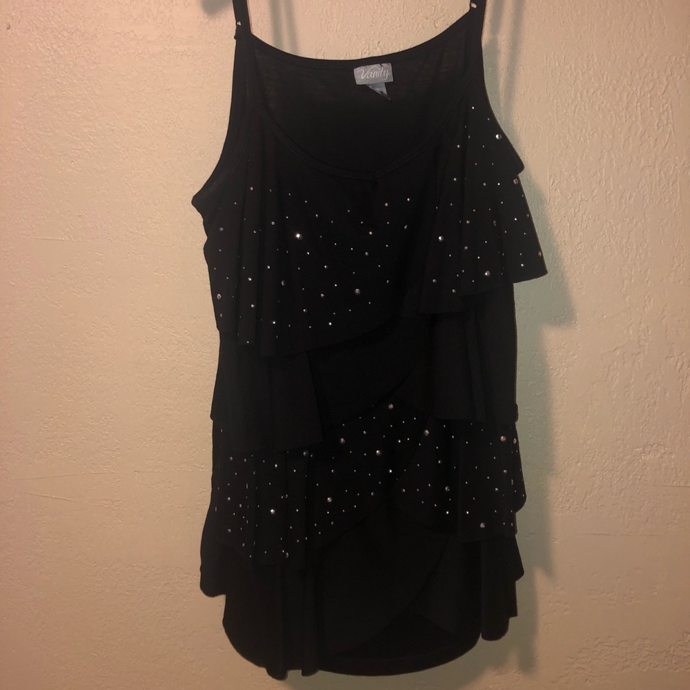 Black tank size large.